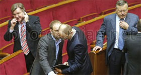 «Батьківщина» заявила, що ЦВК розділила відповідальність за позбавлення Власенка мандату «Батьківщина» заявила, що ЦВК розділила відповідальність за позбавлення Власенка мандату