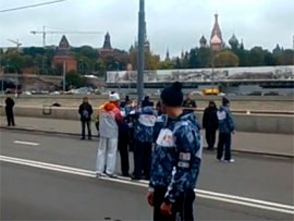 Пригоди Олімпійського вогню у Москві: згас учетверте Пригоди Олімпійського вогню у Москві: згас учетверте