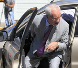 Президент доручив уряду переробити закон про утилізаційний збір  Президент доручив уряду переробити закон про утилізаційний збір