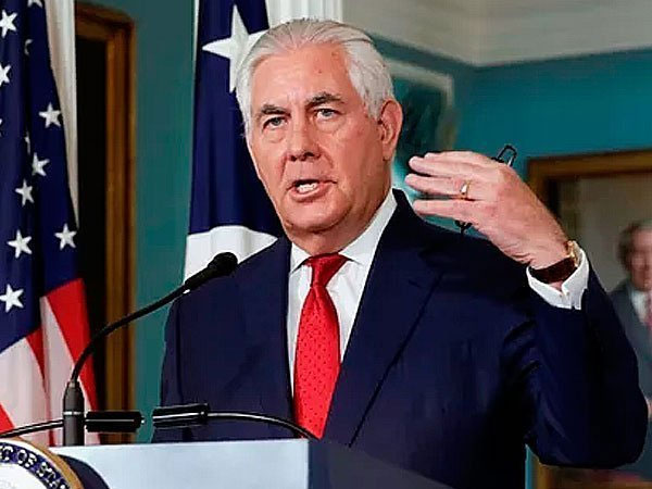 Тіллерсон заявив, що Росія керує та воює на боці бойовиків на Донбасі