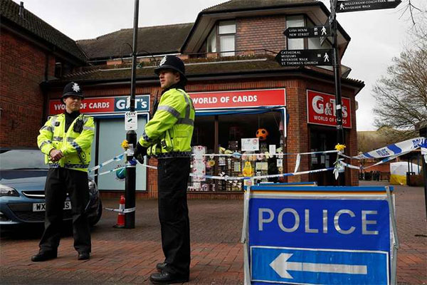 Отруєння Скрипалів організувала група з шести осіб на чолі з росіянкою