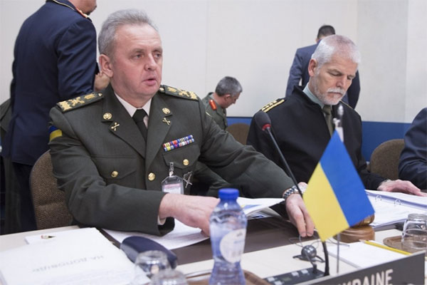 Муженко обговорить у НАТО проблеми безпеки і взаємодії