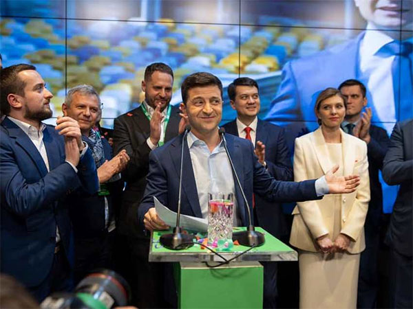 Зеленський поїхав до Туреччини. На фестиваль