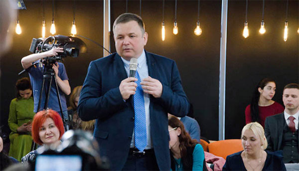 Голову КС Шевчука звільнили з посади судді