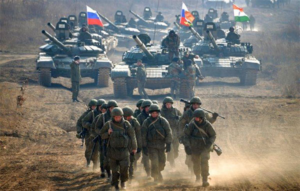 Росія розпочинає щорічні військові навчання 