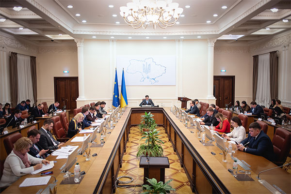 Уряд ухвалив рішення про надзвичайні протиепідемічні заходи