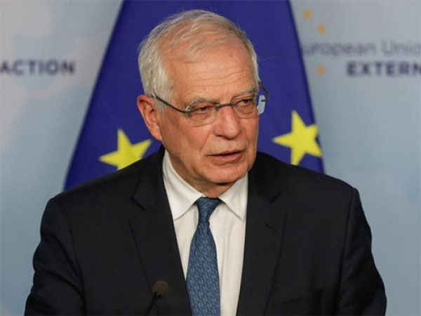 Російські ЗМІ поширюють дезінформацію, там, де РФ хоче продавати власну вакцину від COVID-19