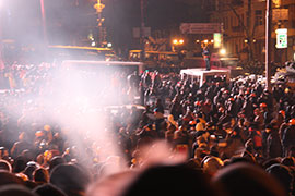 19.01.14 р. Так все починалося. Ще не горіли міліцейські бусики, ще не пролилася перша кров Груши, але у мирних демонстрантів вже полетіли перші гранати 